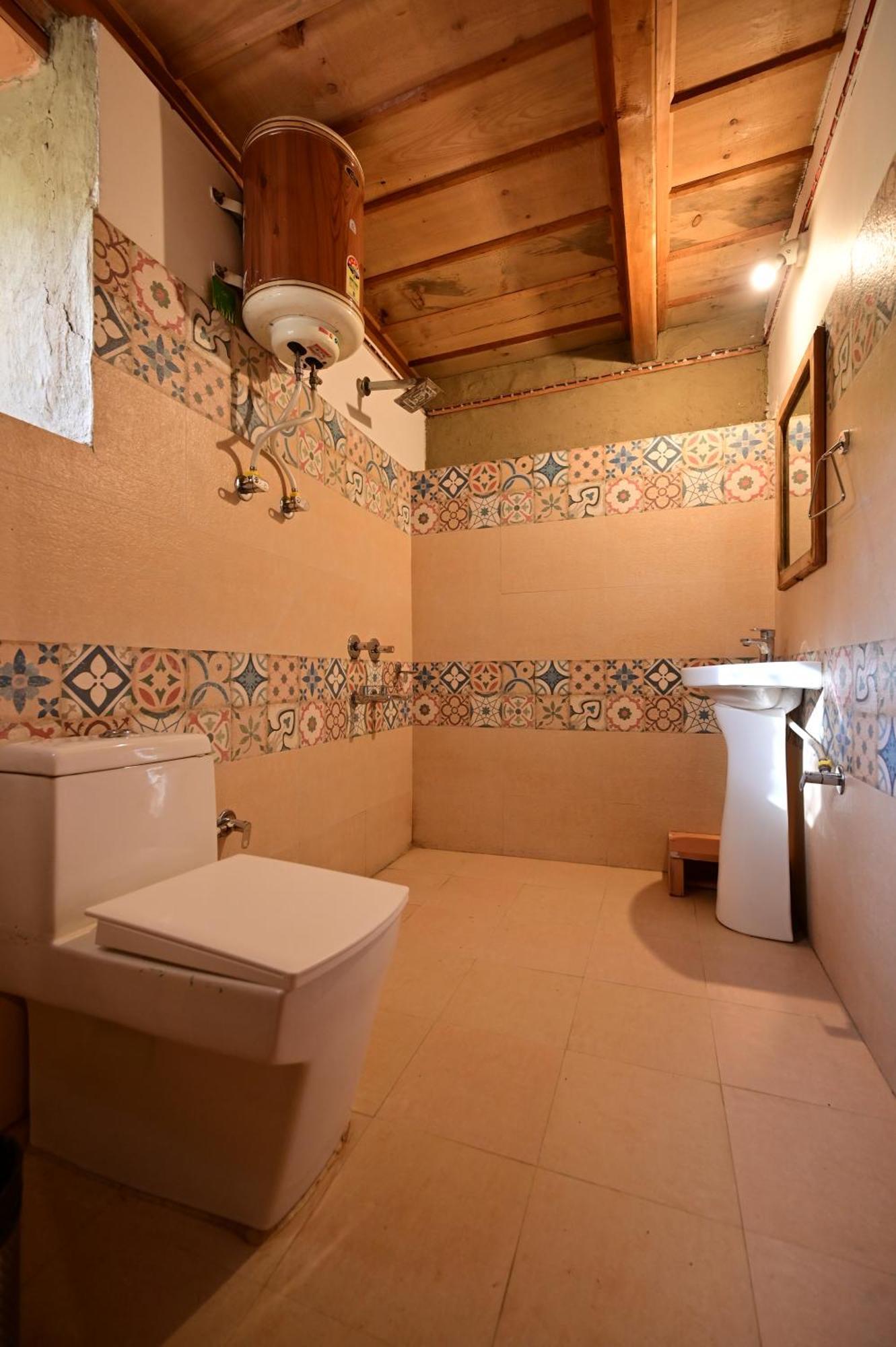 Himalayan Mud Resort Kasol Δωμάτιο φωτογραφία